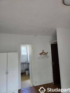 Louer Appartement Paris-17eme-arrondissement 935 euros