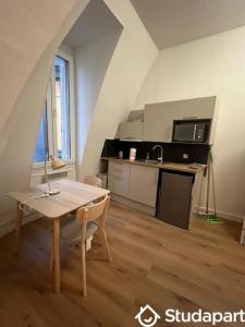 For rent Paris 1 room 25 m2 Paris (75000) photo 0