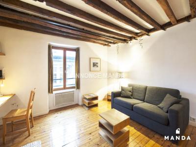 Louer Appartement 29 m2 Paris-4eme-arrondissement