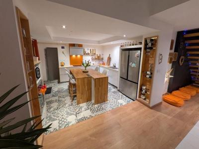 For rent Laruscade 5 rooms 170 m2 Gironde (33620) photo 0