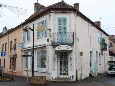 For rent Commentry 123 m2 Allier (03600) photo 0