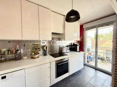 For sale Toulouse 3 rooms 67 m2 Haute garonne (31300) photo 3