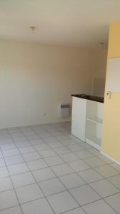 For sale Saint-vivien-de-medoc 3 rooms 54 m2 Gironde (33590) photo 4