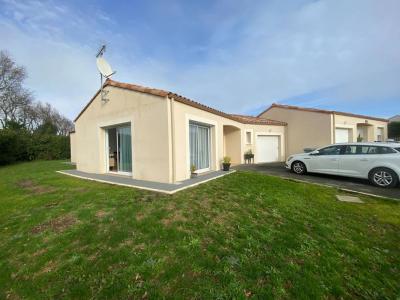 For rent Saint-mathurin 4 rooms 95 m2 Vendee (85150) photo 1