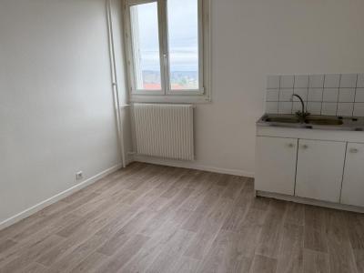 Louer Appartement 68 m2 Luxeuil-les-bains