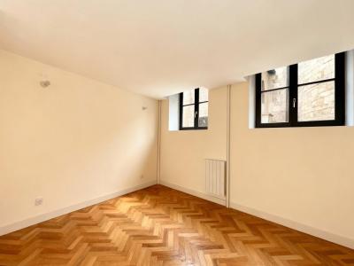 For sale Lyon-5eme-arrondissement 2 rooms 48 m2 Rhone (69005) photo 1
