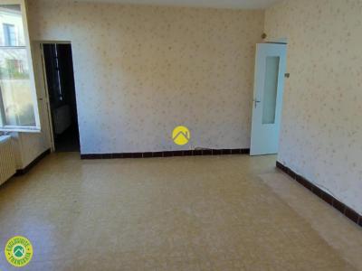 For sale Vatan 4 rooms 78 m2 Indre (36150) photo 2