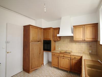 For rent Nantes 2 rooms 67 m2 Loire atlantique (44000) photo 3