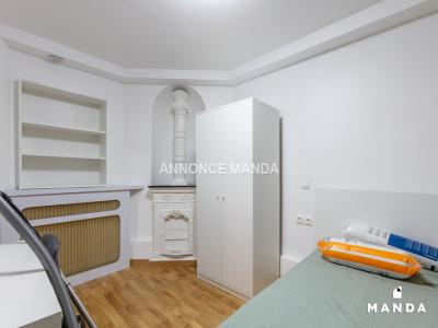 Louer Appartement 11 m2 Paris-3eme-arrondissement