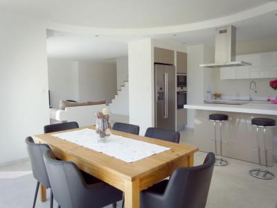 For sale Perpignan 4 rooms 91 m2 Pyrenees orientales (66000) photo 3