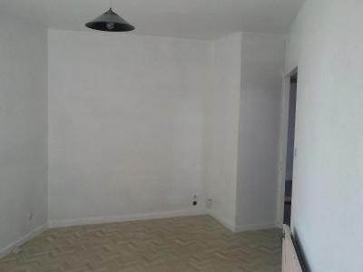For rent Talence 1 room 27 m2 Gironde (33400) photo 0