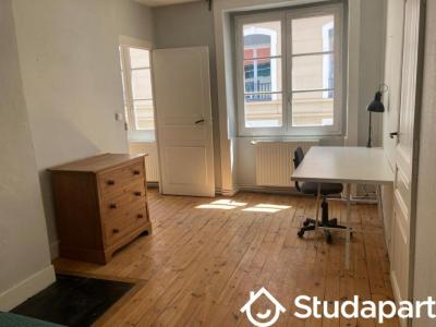 Louer Appartement 65 m2 Saint-etienne