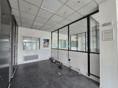 Louer Local commercial Pontault-combault 30000 euros