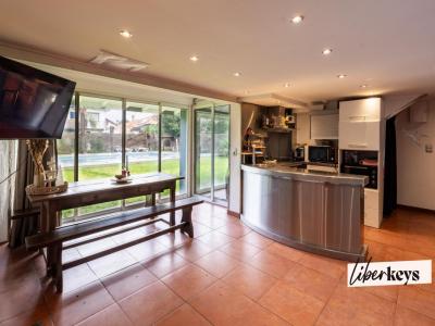 For sale Anglet 7 rooms 180 m2 Pyrenees atlantiques (64600) photo 1