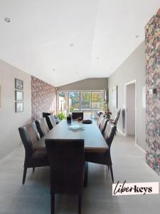 For sale Doue-la-fontaine 6 rooms 164 m2 Maine et loire (49700) photo 3