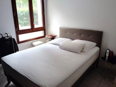 For sale GARE DE CHATEAUCREUX 4 rooms 72 m2 Loire (42000) photo 4