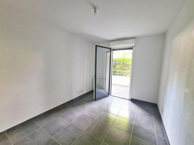 For sale Six-fours-les-plages 2 rooms 36 m2 Var (83140) photo 2