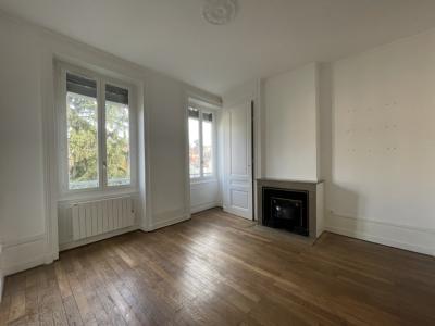 For rent Lyon-4eme-arrondissement 2 rooms 58 m2 Rhone (69004) photo 0