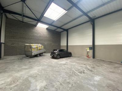 For rent Wattrelos 181 m2 Nord (59150) photo 1