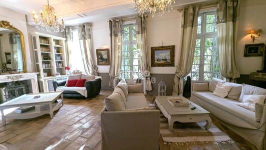 For sale Pezenas 10 rooms 374 m2 Herault (34120) photo 0