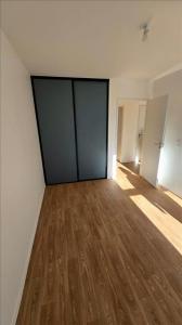 For rent Bordeaux 3 rooms 68 m2 Gironde (33100) photo 2