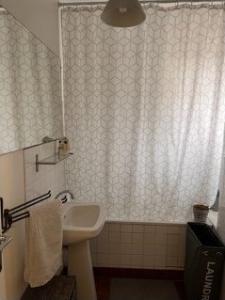 Louer Appartement Paris-17eme-arrondissement 970 euros