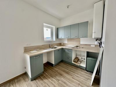 Louer Appartement Bagnols-sur-ceze 590 euros