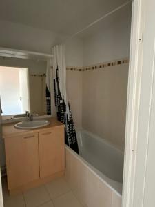 For rent Saint-brieuc 2 rooms 50 m2 Cotes d'armor (22000) photo 4