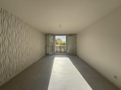 For sale Saint-etienne 3 rooms 84 m2 Loire (42000) photo 0