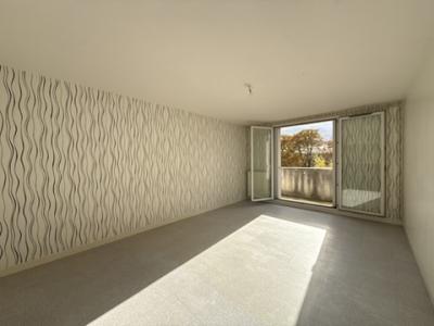 For sale Saint-etienne 3 rooms 84 m2 Loire (42000) photo 2