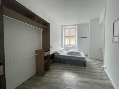 Louer Appartement Saint-yrieix-la-perche 588 euros