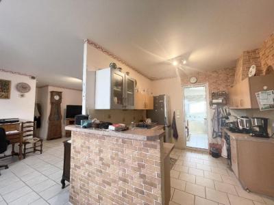 For sale Bourgneuf-en-retz 4 rooms 86 m2 Loire atlantique (44580) photo 3