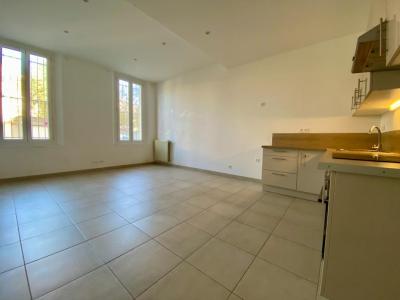 For rent Avignon 3 rooms 75 m2 Vaucluse (84000) photo 0