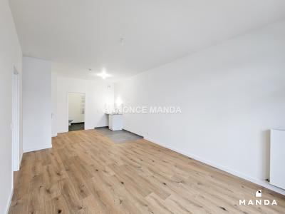 For rent Saint-ouen 2 rooms 49 m2 Seine saint denis (93400) photo 0