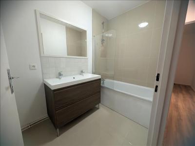 Louer Appartement Croix 1100 euros