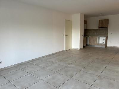 Louer Appartement 90 m2 Marseillan