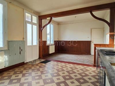 For sale Sauze-vaussais 8 rooms 190 m2 Deux sevres (79190) photo 4