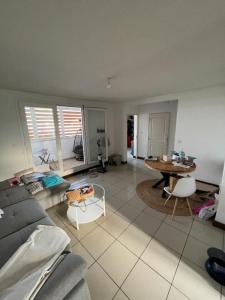 Acheter Appartement Possession 182941 euros