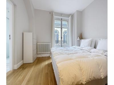 Louer Appartement Paris-9eme-arrondissement 2242 euros