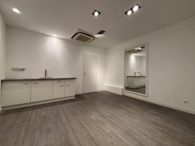 Louer Local commercial Saint-omer 12600 euros