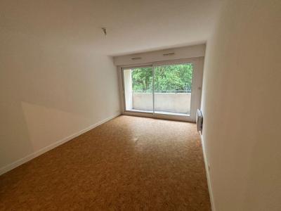 Acheter Appartement Pellouailles-les-vignes 86000 euros