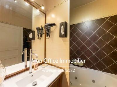 Acheter Appartement 94 m2 Saint-maximin-la-sainte-baume