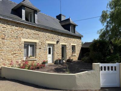 For sale Caro 7 rooms 160 m2 Morbihan (56140) photo 0