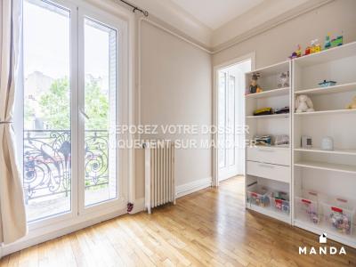 Louer Appartement Paris-18eme-arrondissement 1753 euros