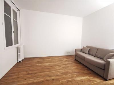For rent Paris-18eme-arrondissement 1 room 26 m2 Paris (75018) photo 0
