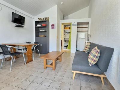 For sale Saint-denis-d'oleron 3 rooms 45 m2 Charente maritime (17650) photo 3