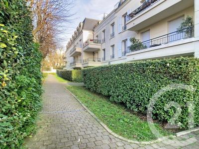 Louer Appartement Thiais 700 euros