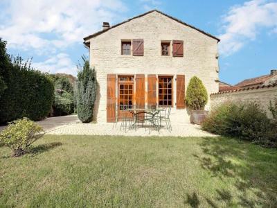 For sale Saint-martin-de-juillers 8 rooms 275 m2 Charente maritime (17400) photo 1