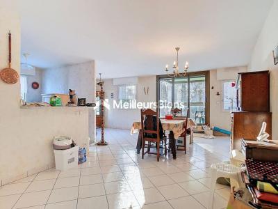 For sale Rennes 4 rooms 77 m2 Ille et vilaine (35700) photo 3