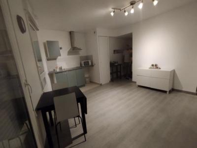 For rent Rosny-sous-bois 1 room 30 m2 Seine saint denis (93110) photo 0